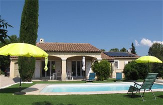 Foto 1 - Casa de 3 habitaciones en Le Val con piscina privada y terraza