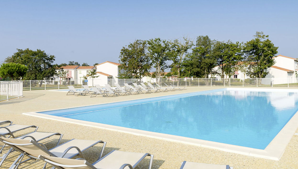 Haus mit 2 Schlafzimmern in Talmont-Saint-Hilaire mit schwimmbad und garten - Foto 1