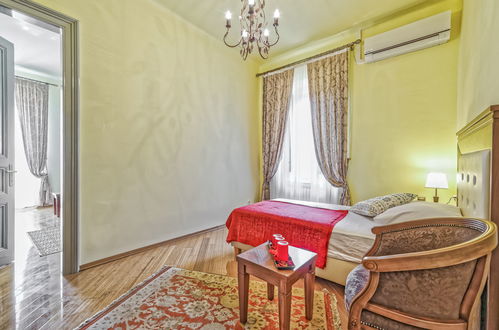 Foto 13 - Casa con 4 camere da letto a Mošćenička Draga con piscina privata e vista mare