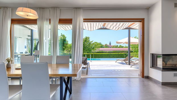 4 bedroom House in Sveti Petar u Šumi with private pool and garden - Photo 2