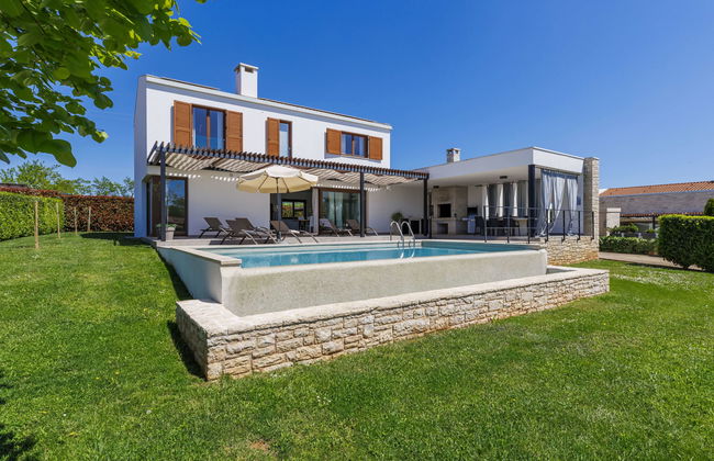 Casa de 4 quartos em Sveti Petar u Šumi com piscina privada e jardim - Foto 17