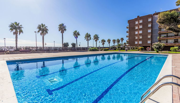 Foto 1 - Apartamento de 2 quartos em Torredembarra com piscina e vistas do mar