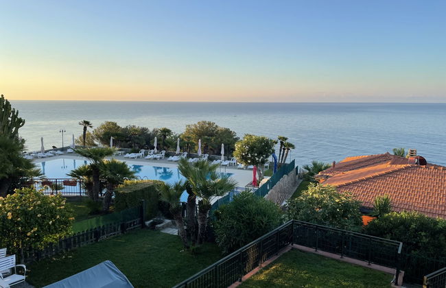 Apartamento de 2 quartos em Cipressa com piscina e jardim - Foto 9