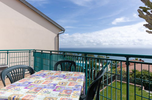 Foto 15 - Appartamento con 1 camera da letto a Cipressa con piscina e vista mare