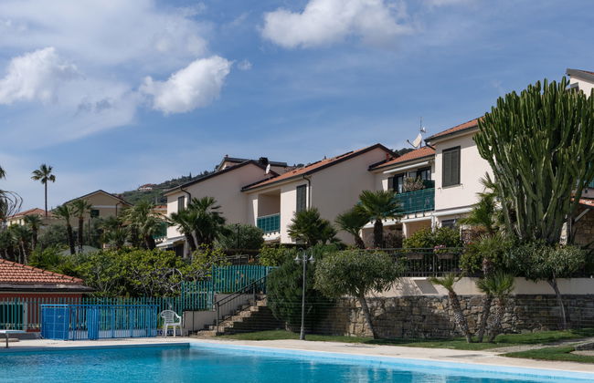 Apartamento de 2 quartos em Cipressa com piscina e jardim - Foto 7