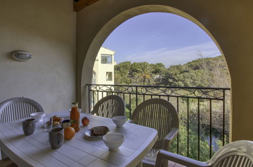 Photo 1 - Appartement de 2 chambres à Six-Fours-les-Plages avec piscine et terrasse