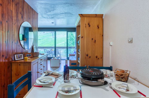Foto 20 - Apartamento de 1 quarto em Villarembert com piscina e vista para a montanha