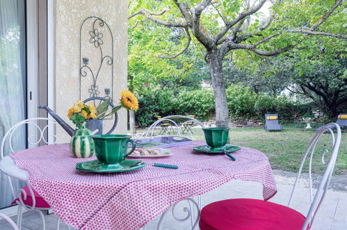 Photo 12 - Maison de 2 chambres à Montségur-sur-Lauzon avec jardin et terrasse