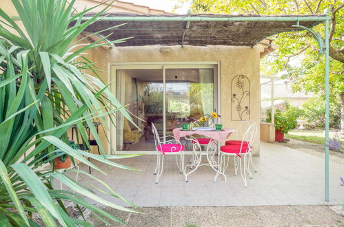 Photo 13 - Maison de 2 chambres à Montségur-sur-Lauzon avec jardin et terrasse