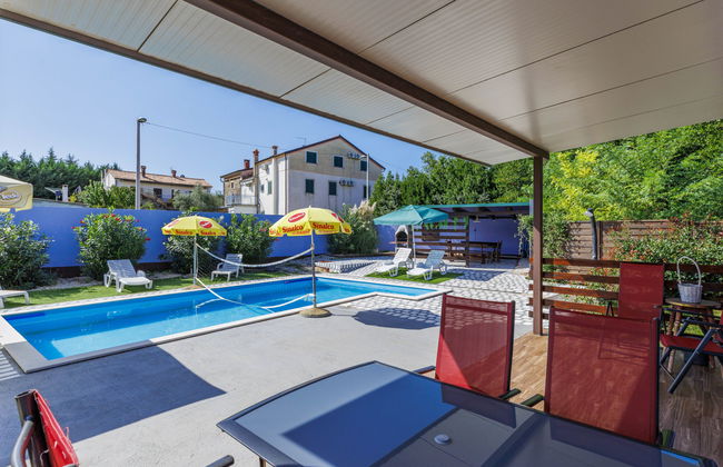Casa de 5 quartos em Umag com piscina privada e jardim - Foto 16