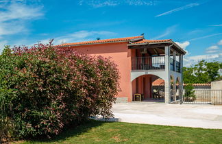 Photo 1 - Maison de 2 chambres à Pula avec jardin et terrasse