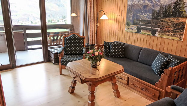 Apartamento de 3 quartos em Disentis/Mustér com piscina e jardim - Foto 2