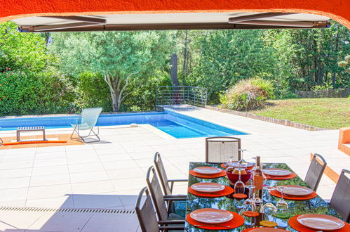 Photo 11 - Maison de 4 chambres à Bagnols-en-Forêt avec piscine privée et jardin