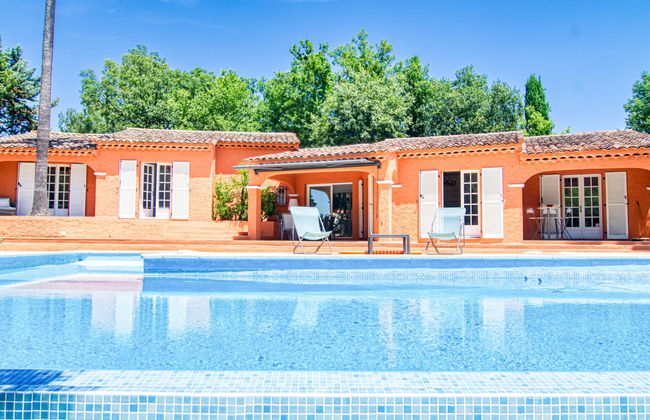 Casa de 4 quartos em Bagnols-en-Forêt com piscina privada e jardim - Foto 1