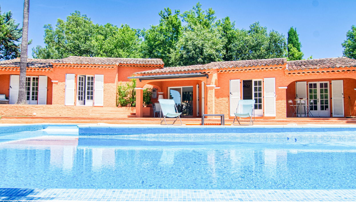 Haus mit 4 Schlafzimmern in Bagnols-en-Forêt mit privater pool und garten - Foto 1