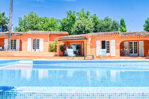 Foto 1 - Casa de 4 quartos em Bagnols-en-Forêt com piscina privada e jardim