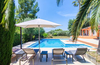 Foto 2 - Casa de 4 quartos em Bagnols-en-Forêt com piscina privada e jardim