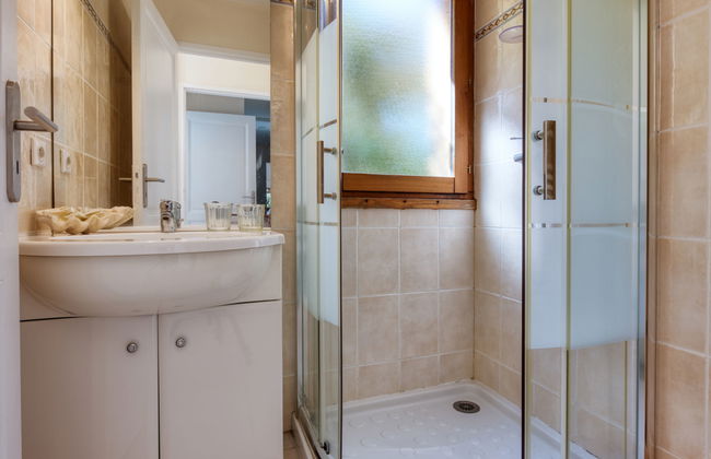 Casa de 6 quartos em Lacanau com piscina privada e jardim - Foto 30