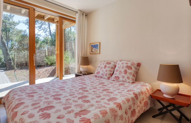 Casa de 6 quartos em Lacanau com piscina privada e jardim - Foto 23