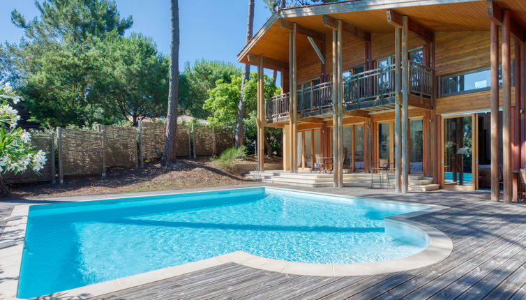 Photo 1 - Maison de 5 chambres à Lacanau avec piscine privée et jardin