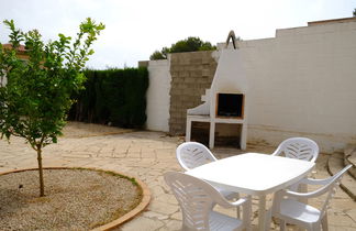 Photo 2 - 2 bedroom House in l'Ametlla de Mar with private pool and garden