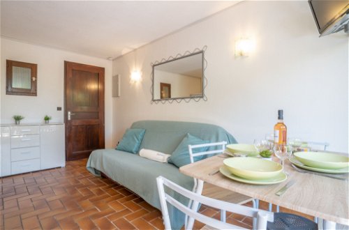Foto 7 - Apartment mit 1 Schlafzimmer in Roquebrune-sur-Argens mit schwimmbad und blick aufs meer