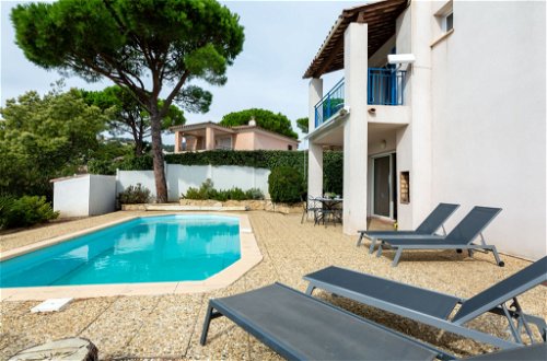 Foto 17 - Casa con 3 camere da letto a Roquebrune-sur-Argens con piscina privata e vista mare