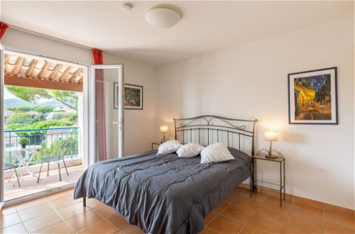 Photo 5 - Maison de 3 chambres à Roquebrune-sur-Argens avec piscine privée et vues à la mer