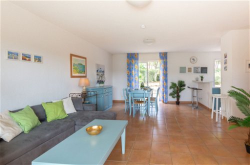 Foto 7 - Casa de 3 habitaciones en Roquebrune-sur-Argens con piscina privada y vistas al mar