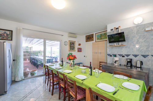 Foto 14 - Casa de 8 quartos em Montelupo Fiorentino com piscina privada e jardim
