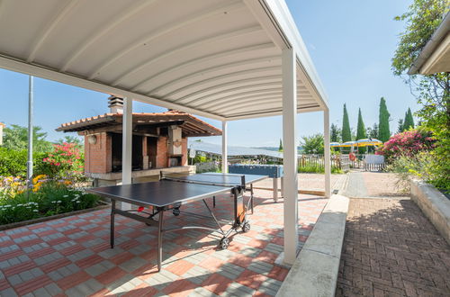 Foto 9 - Casa de 8 quartos em Montelupo Fiorentino com piscina privada e jardim
