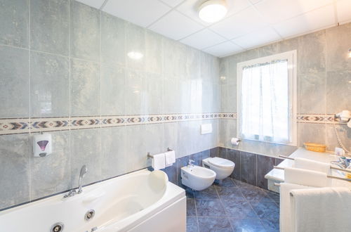 Foto 27 - Casa de 8 quartos em Montelupo Fiorentino com piscina privada e jardim