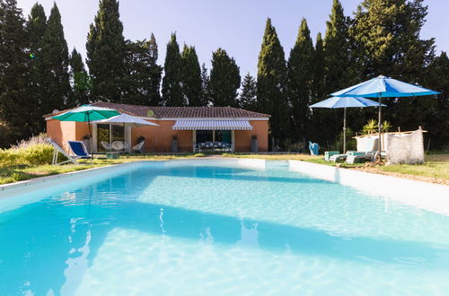 Foto 1 - Casa de 1 quarto em Châteaurenard com piscina privada e jardim