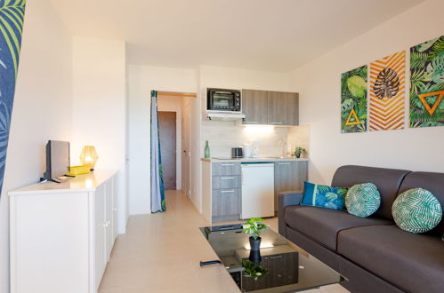 Foto 6 - Apartamento en Sainte-Maxime con piscina y jardín