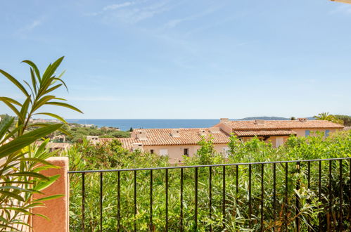 Foto 11 - Appartamento a Sainte-Maxime con piscina e vista mare