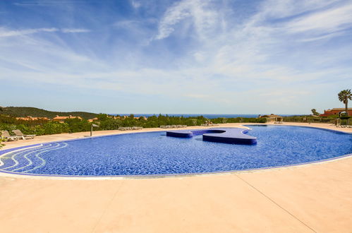 Foto 15 - Apartamento de 1 habitación en Roquebrune-sur-Argens con piscina y vistas al mar