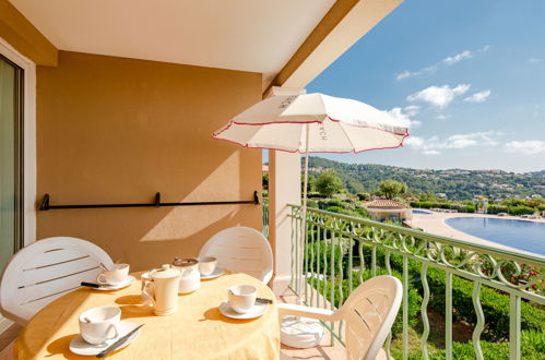 Foto 13 - Apartamento de 1 quarto em Roquebrune-sur-Argens com piscina e vistas do mar