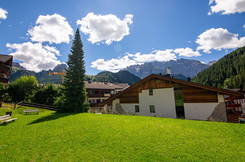 Foto 25 - Apartment mit 1 Schlafzimmer in Selva di Val Gardena mit terrasse und blick auf die berge