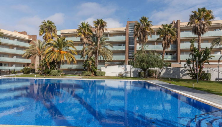 Foto 1 - Apartamento de 2 quartos em Salou com piscina e jardim