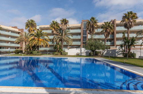 Photo 1 - 2 bedroom Apartment in Salou with swimming pool and sea view