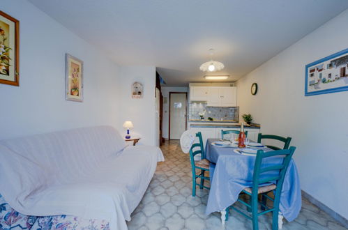 Foto 6 - Casa con 2 camere da letto a Saint-Cyprien con terrazza e vista mare