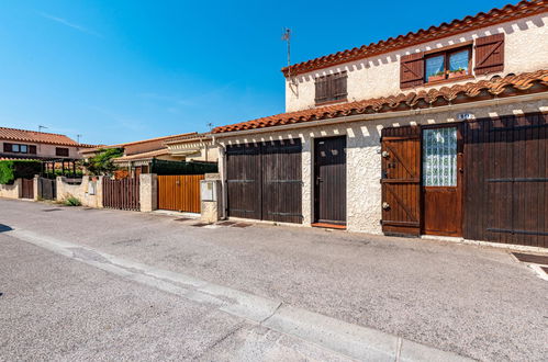 Photo 24 - Maison de 2 chambres à Saint-Cyprien avec terrasse et vues à la mer