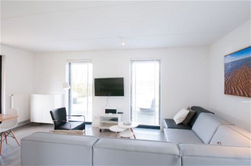 Photo 25 - 3 bedroom House in Tholen with sea view