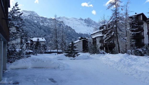 Apartamento de 1 quarto em Engelberg com piscina e sauna - Foto 3