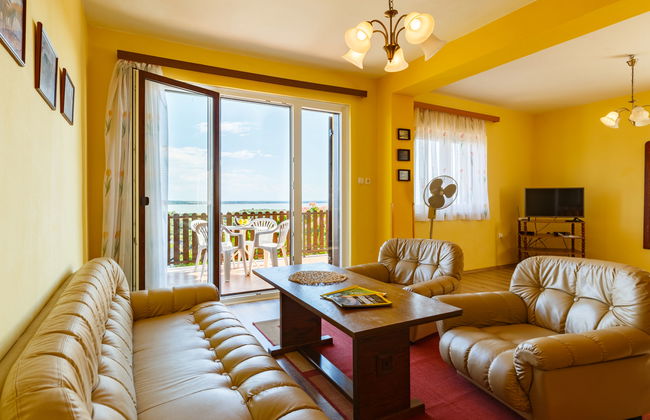 Casa de 3 quartos em Vonyarcvashegy com jardim e terraço - Foto 6