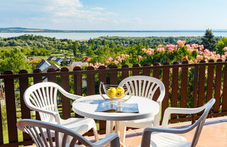 Photo 2 - Maison de 3 chambres à Vonyarcvashegy avec terrasse