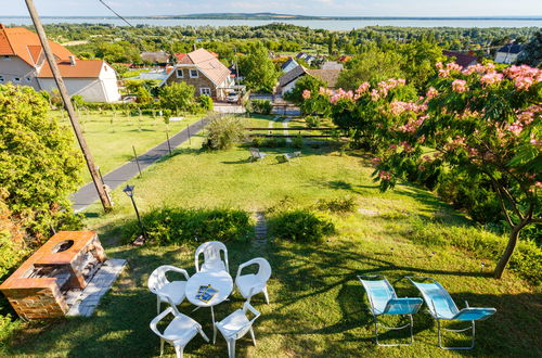 Foto 4 - Casa con 3 camere da letto a Vonyarcvashegy con giardino e terrazza