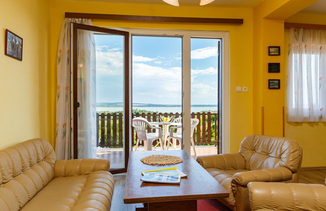 Casa de 3 quartos em Vonyarcvashegy com jardim e terraço - Foto 5