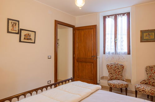Foto 16 - Appartamento con 2 camere da letto a Maccagno con Pino e Veddasca con terrazza e vista sulle montagne