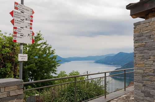 Photo 29 - Appartement de 2 chambres à Maccagno con Pino e Veddasca avec terrasse et vues sur la montagne